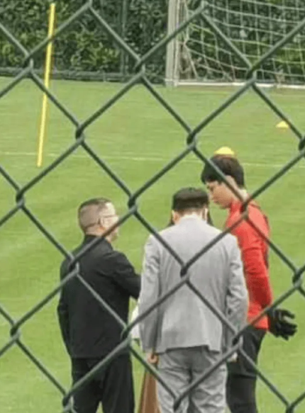 成都蓉城俱樂(lè)部投資方教育球員張巖言論引發(fā)關(guān)注